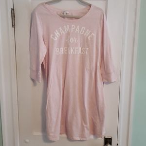 NWOT. "Champagne for breakfast". XXL